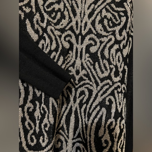 Cache Black and Gold Metallic Cold Shoulder Tunic Top Size XS - Picture 4 of 5